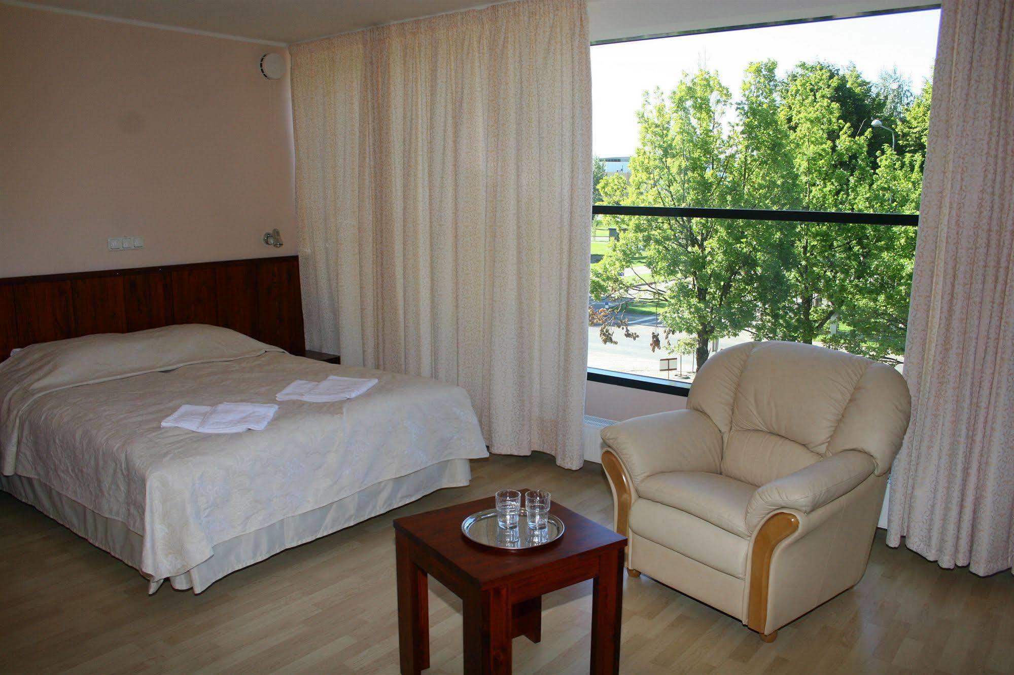 Hotell Tammsaare Parnu Exterior photo